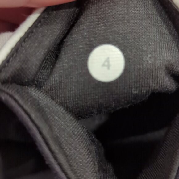 Lululemon reversible Groove Pant (Reg) Black / White / Raspberry / solid blk EUC - Picture 12 of 12